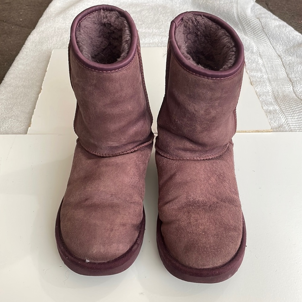 Classic purple UGGs with Swarovski Bows